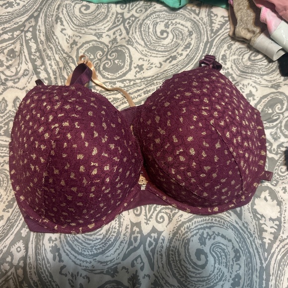 Victoria Secret Bra - Picture 1 of 2